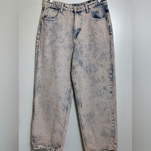 Fashion Nova No Time For Games Pink Acid Wash Relaxed Straight Leg Jeans - Picture 1 of 6